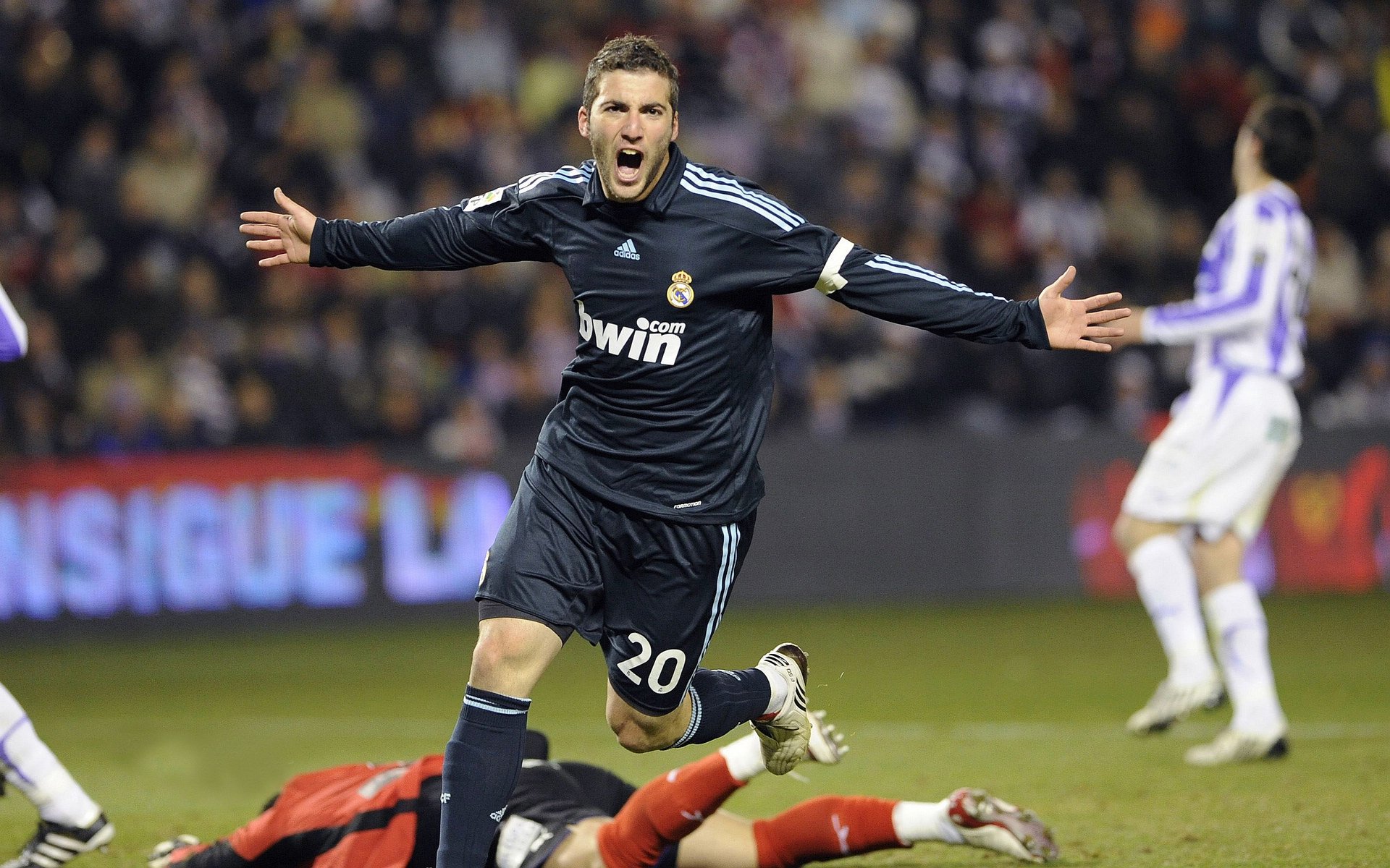 格列兹曼爆发点燃马竞,塞内加尔力量如何重塑毕尔巴鄂铁血?