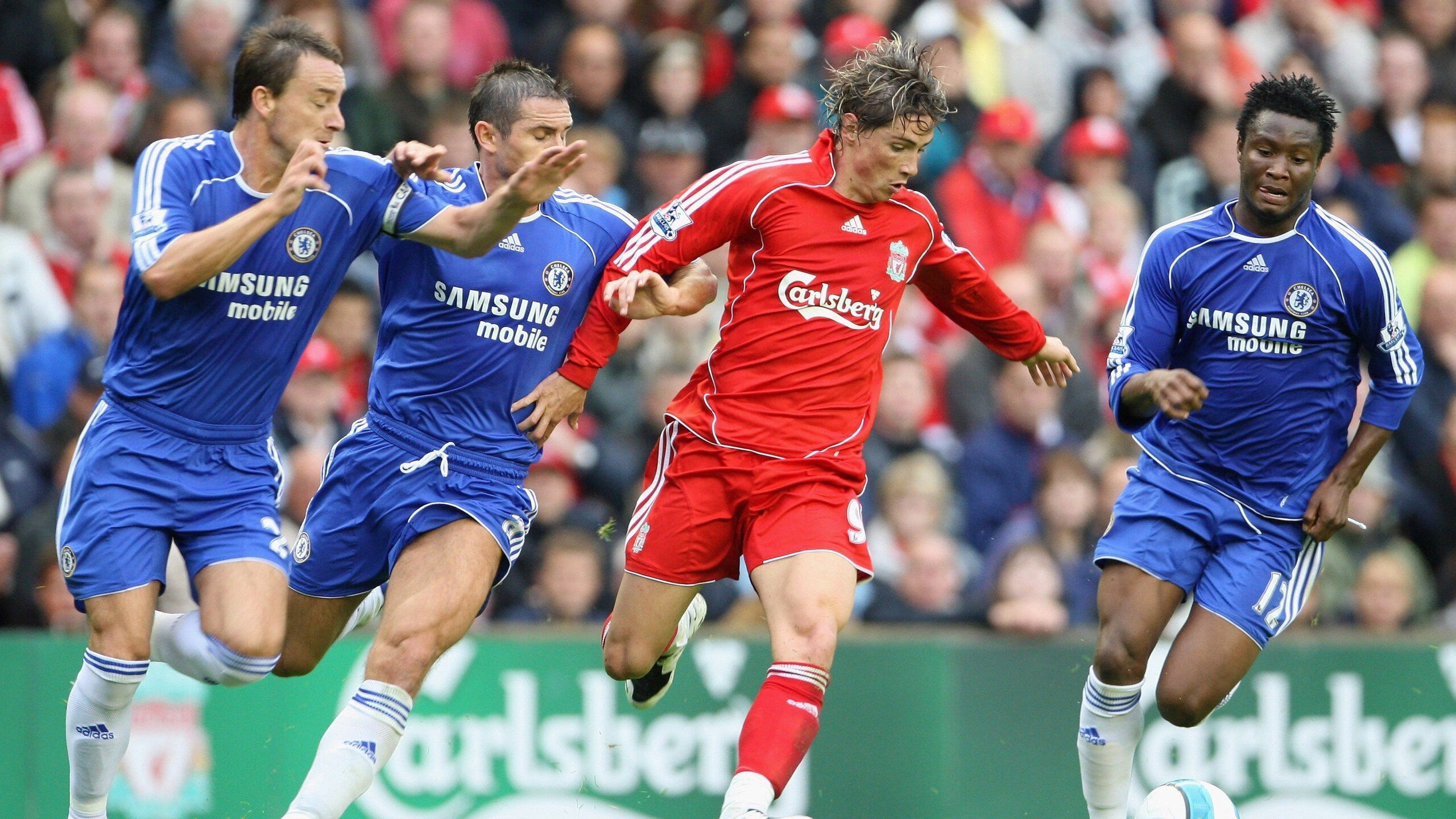 奥利维耶连续得分拉开差距,拜仁对阵伊朗展现战术唯一性